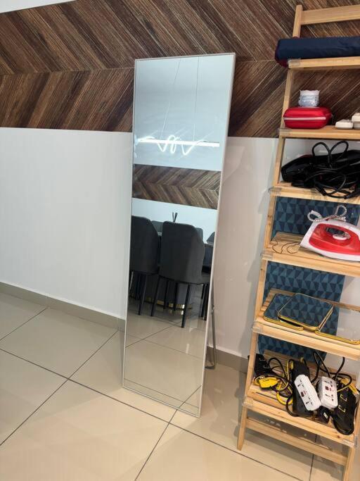 Apartment Pavklcctrxvelo ,mrtlrt ,13pax ,4r2b ,free Klccpavtrxvelocity X Mrtlrt X 13pax X 4r2b X Free 4cpark Kuala Lumpur