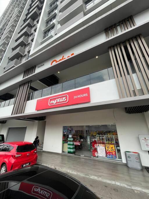 Pavklcctrxvelo ,mrtlrt ,13pax ,4r2b ,free Klccpavtrxvelocity X Mrtlrt X 13pax X 4r2b X Free 4cpark Pangsapuri Kuala Lumpur