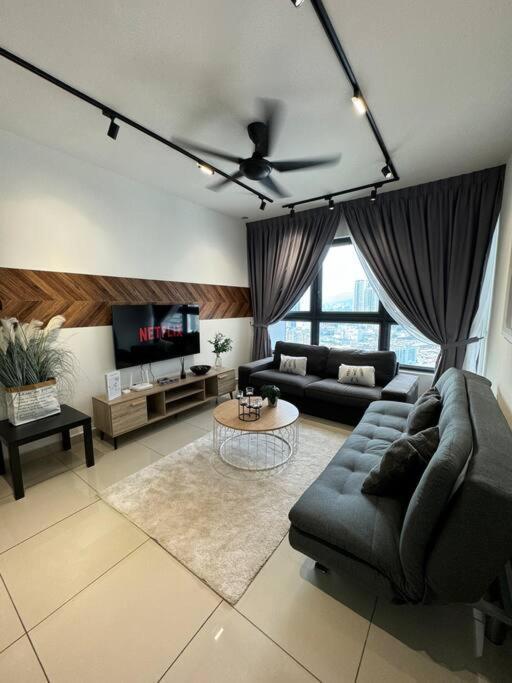 Pavklcctrxvelo ,mrtlrt ,13pax ,4r2b ,free Klccpavtrxvelocity X Mrtlrt X 13pax X 4r2b X Free 4cpark Apartment *